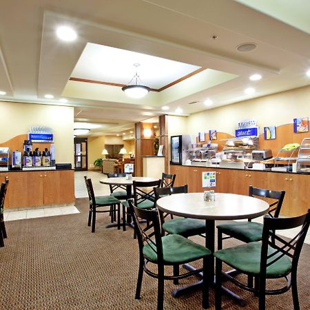 Holiday Inn Express Hotel & Suites Claypool Hill -Richlands Area By Ihg Pounding Mill Exteriér fotografie