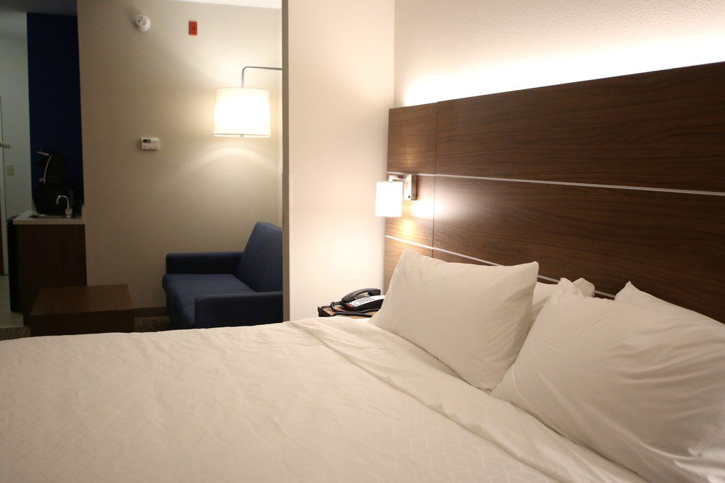 Holiday Inn Express Hotel & Suites Claypool Hill -Richlands Area By Ihg Pounding Mill Exteriér fotografie