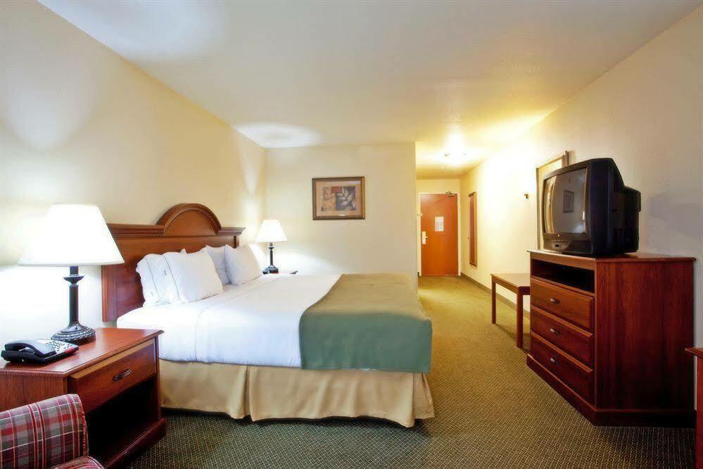 Holiday Inn Express Hotel & Suites Claypool Hill -Richlands Area By Ihg Pounding Mill Exteriér fotografie